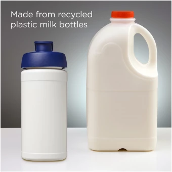 Baseline 500 ml:n kierrätetystä materiaalista valmistettu juomapullo läppäkannella