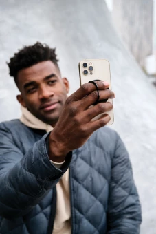 Telefonihoidja rõngaga Terra Magnetic RCS