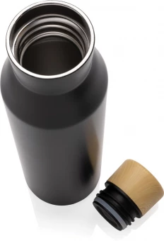 Gaia RCS -sertifioitu kierrätetystä ruostumattomasta teräksestä valmistettu tyhjiöpullo