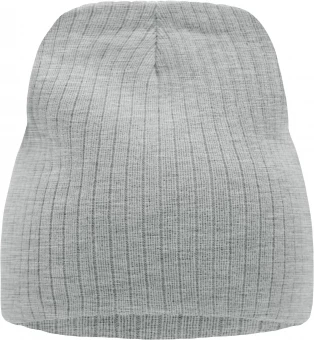 Trendikas müts soonikkoes