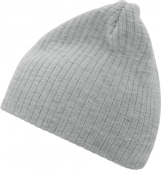 Trendikas müts soonikkoes