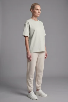 Naisten oversize crop T-paita LEVI TEE