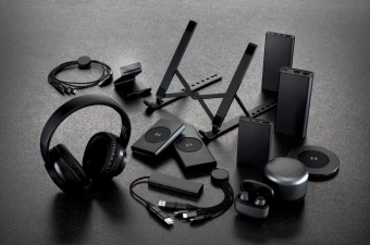 Terra RCS kierrätysalumiinista valmistettu hubi, jossa on 3 USB-porttia