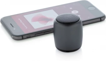 Väike juhtmevaba kõlar