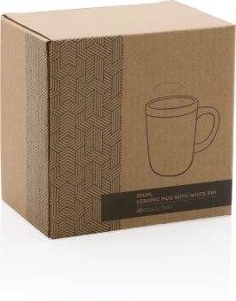 Keraaminen muki valkoisella reunuksella