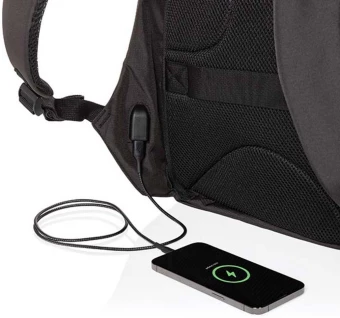 Swiss Peak AWARE™ varkaudenestoreppu 15.6" kannettavalle tietokoneelle, musta