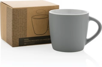 Värvilise siseküljega keraamiline kruus