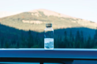 GRS RPET pullo bambukorkilla