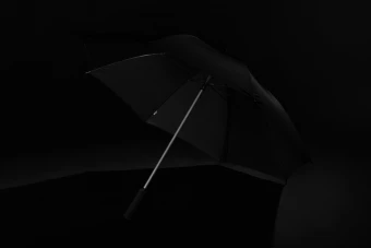 Swiss Peak Aware™ Ultrakevyt käsikäyttöinen 25" Alu-sateenvarjo