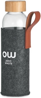 Vildist ümbrisega klaaspudel