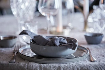 VINGA valged Nomimono plaadid 26,5 cm, 2 tk komplekt