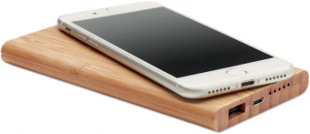 Wireless, power bank in bamboo